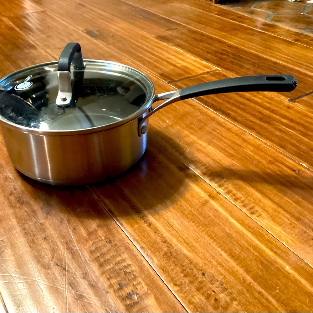 GREEN PAN SAUCEPAN W/ LID
